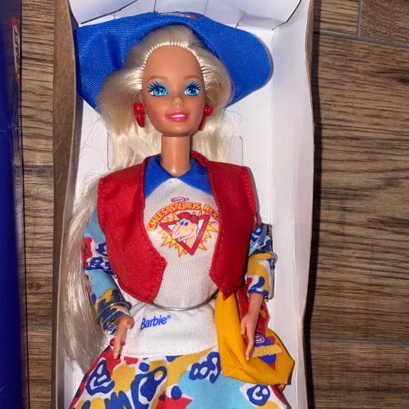 Barbie - 1992 Vintage KRAFT Treasures  Doll Never Removed - Picture 4 of 16